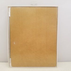 Apple iPad Smart Cover for iPad 2 TAN  MC948LL/A | 5T1103042 | ZM826-977-A